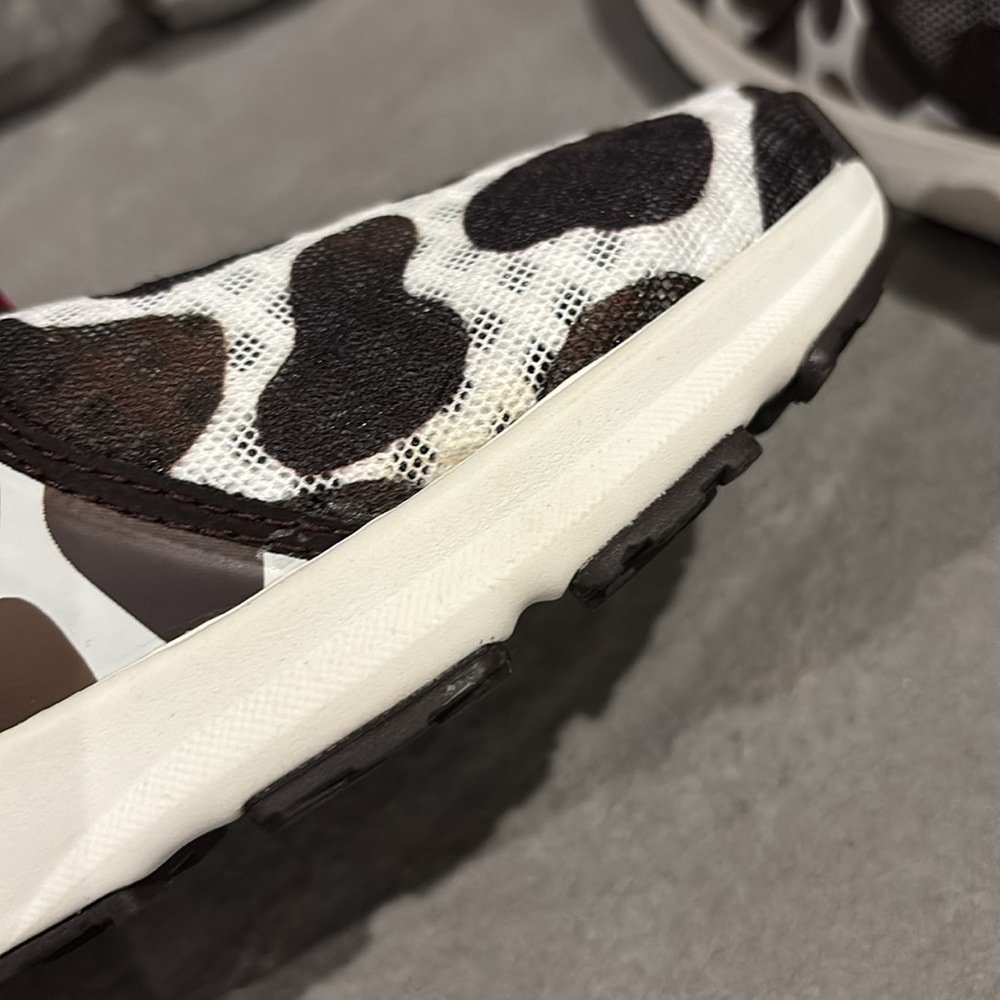 Ariat Fuse Cow Print Lightweight EVA midsole mesh & synthetic upper, rubber sole - Picture 8 of 9